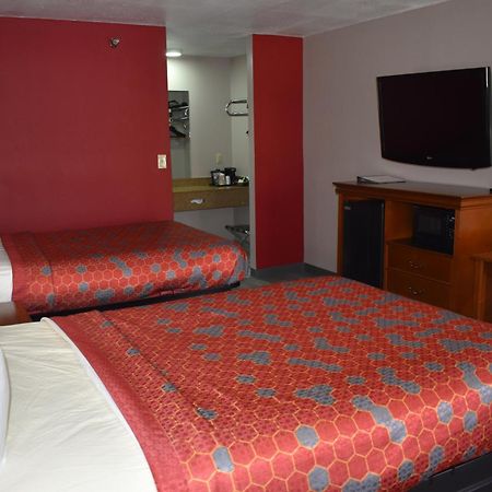 Huntingdon The Heritage Inn, Inc מראה חיצוני תמונה